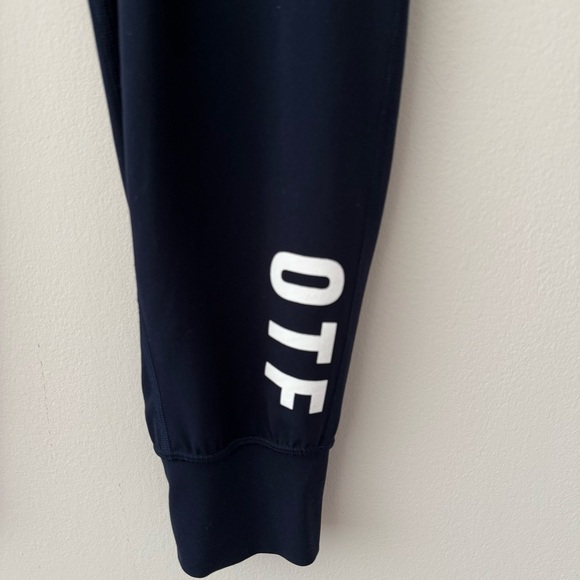 Lululemon Align High Rise Jogger Navy Blue - Picture 4 of 8